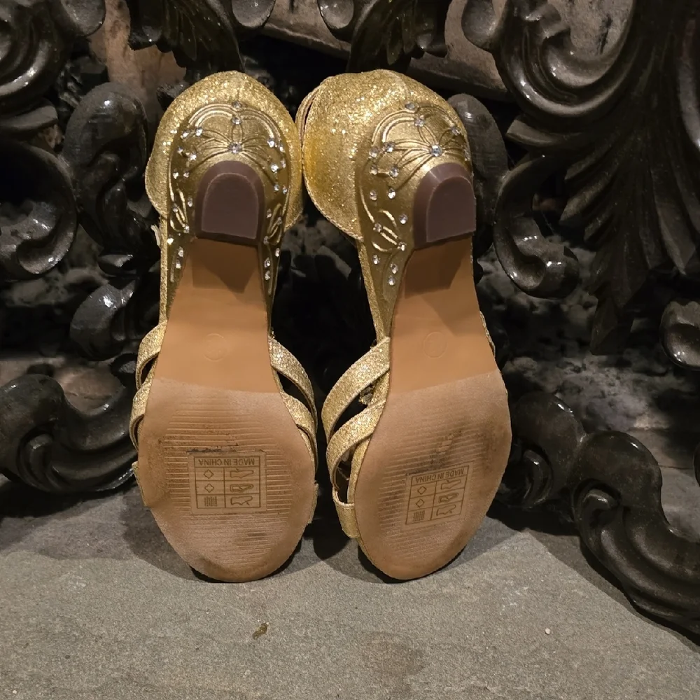 Dream Pairs Elegant Gold Strappy Girl's Sandals Size 12